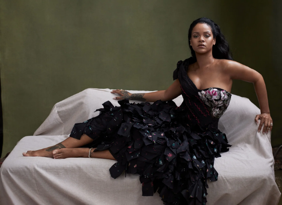 Della George - Rihanna - Vogue